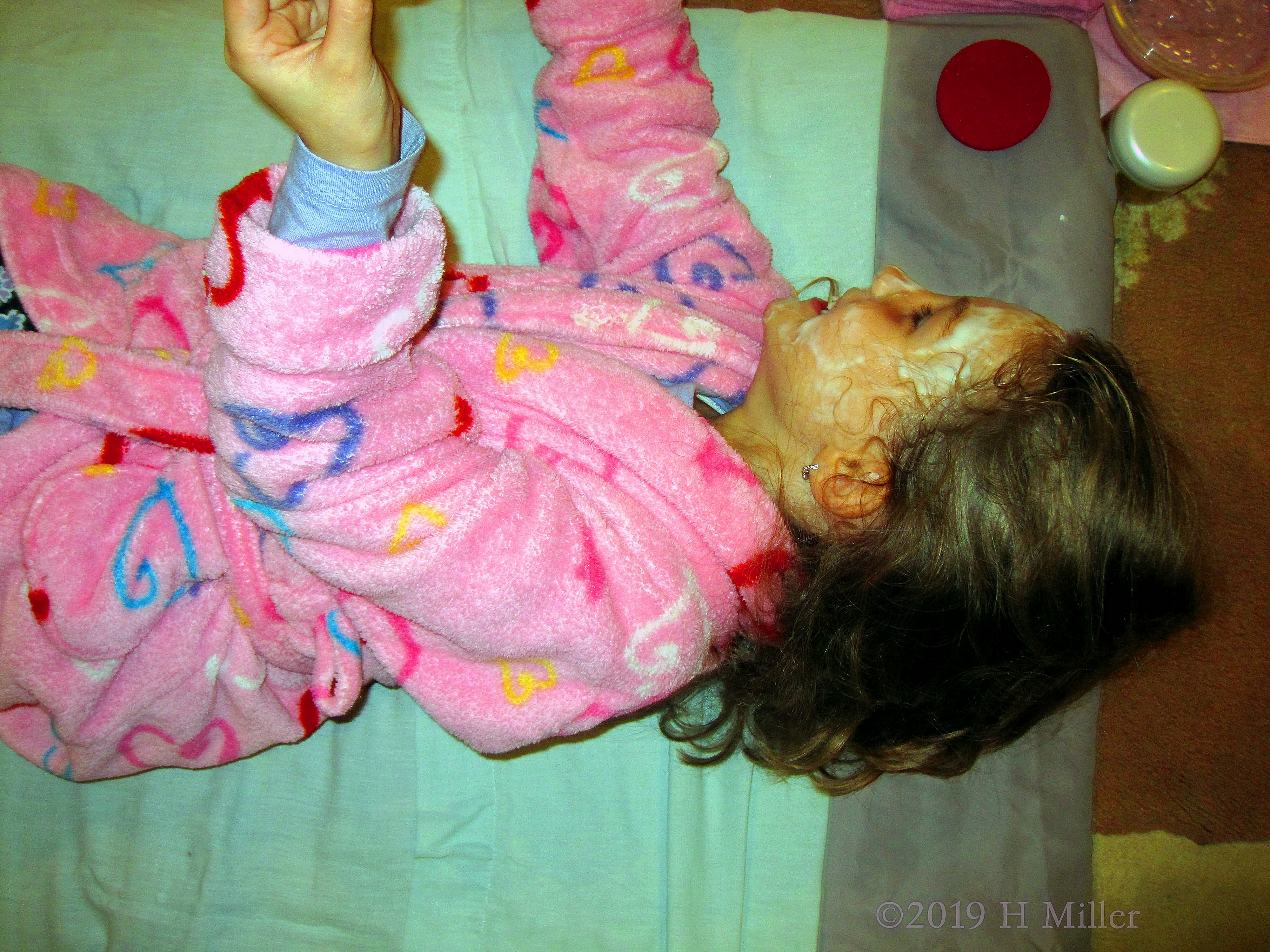 Laughing And Learning Skincare! Kids Facial! Laughing And Learning Skincare! Kids Facial!